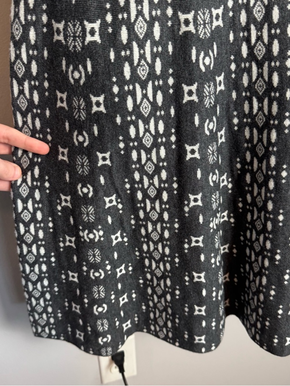 41 Hawthorn NWT Alivia Black And White Midi Length Sweater Dress Size Small - Picture 3 of 8